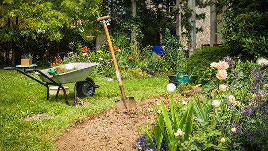 Plánujete na jar zmeny v záhrade? Tu je šesť krokov, ktorých sa treba držať, aby ste neboli sklamaní
