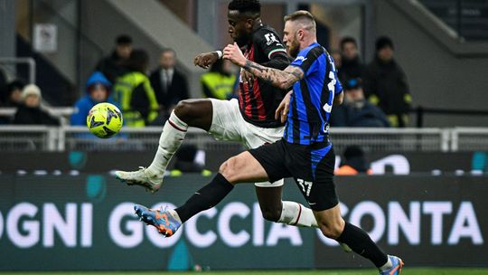 Škriniar vygumoval útok AC. Inter ovládol milánske derby
