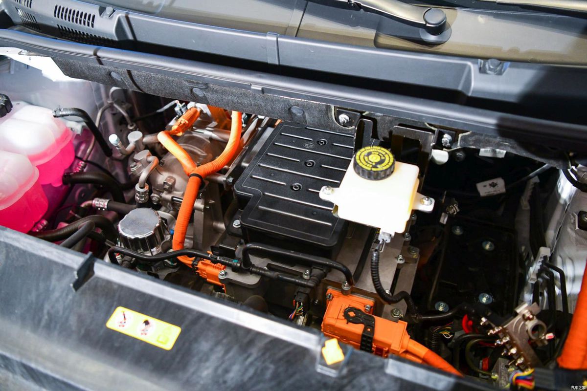 Alfarus bude poháňať predný elektromotor s...