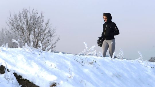 SHMÚ: Inverzia by sa mala počas sviatkov skončiť, mohlo by sa vyjasniť