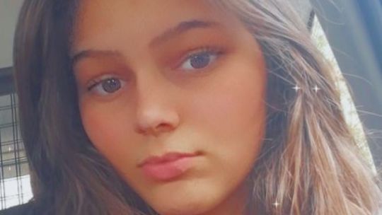 Polícia pátra po nezvestnej 14-ročnej Jennifer z Bratislavy