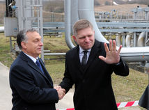 Robert Fico a predseda vlády Maďarska Viktor Orbán počas slávnostného otvorenia zrekonštruovaného ropovodu Adria/Barátság