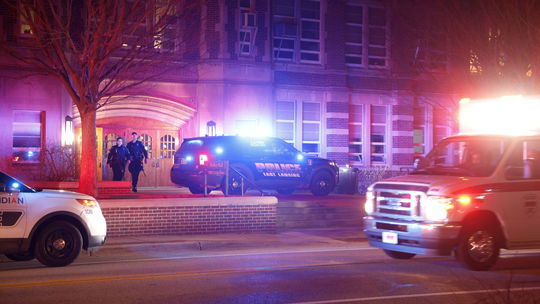 Polícia hlási tri obete po streľbe na univerzite v Michigane, strelec je mŕtvy