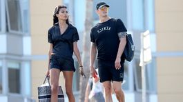 Kelly Gale a jej partner, švédsky herec Joel Kinnaman
