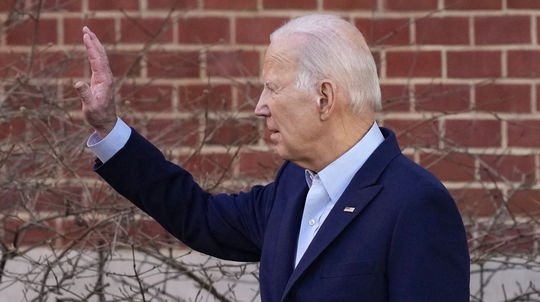 Biden oznámil novinárom, že plánuje znovu kandidovať