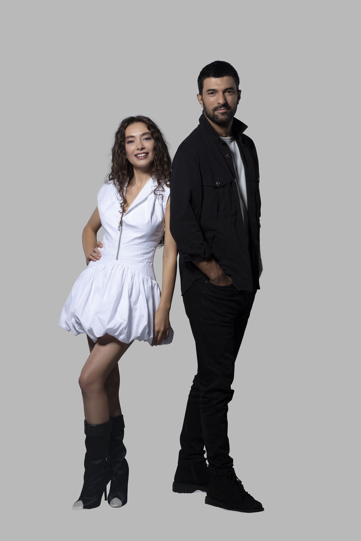 Neslihan Atagül Doğulu (Nare) a Engin Akyürek...