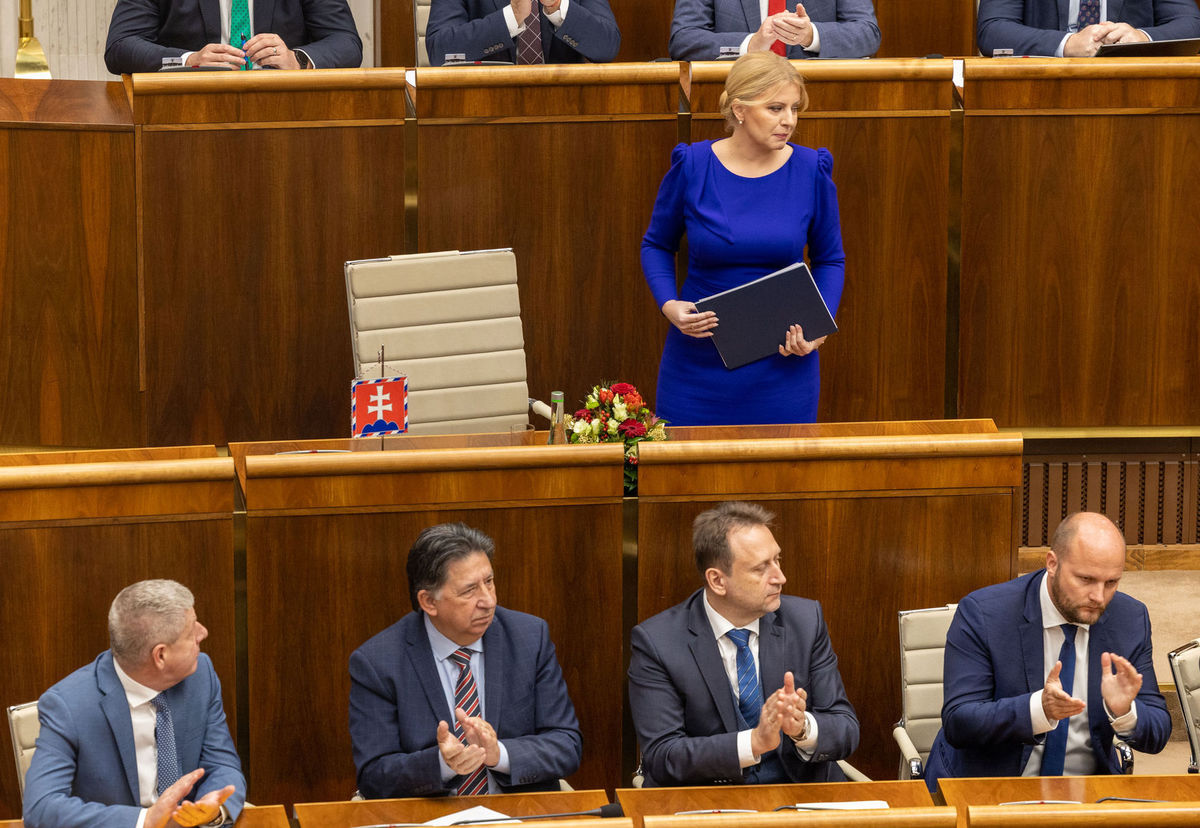 Prezidentka Zuzana Čaputová v pléne parlamentu...