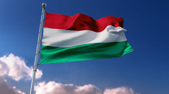 Maďarský šéf obrany: Ukrajina nerozhoduje o svojom osude. Bez vôle USA nebude mier