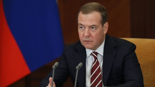 Medvedev: Rusko musí posunúť hranice čo najďalej, hoci až k Poľsku