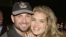 03. Andre Agassi a Brooke Shields