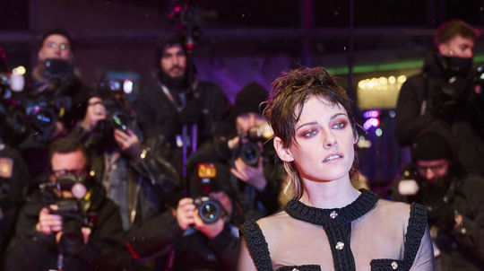 Prezidentka festivalovej poroty Kristen Stewart...