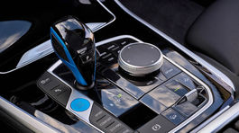 BMW iX5 Hydrogen Concept - 2023