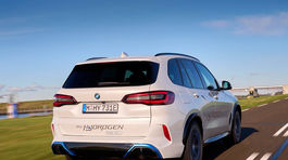BMW iX5 Hydrogen Concept - 2023