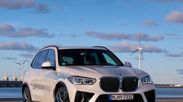 BMW iX5 Hydrogen Concept - 2023