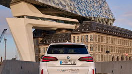 BMW iX5 Hydrogen Concept - 2023