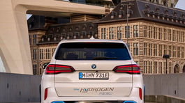 BMW iX5 Hydrogen Concept - 2023