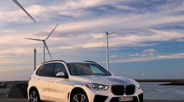 BMW iX5 Hydrogen Concept - 2023