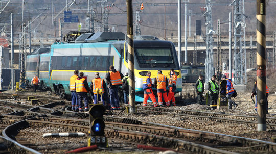 V Žiline sa vykoľajil vlak Pendolino, doprava na Kysuce je zastavená