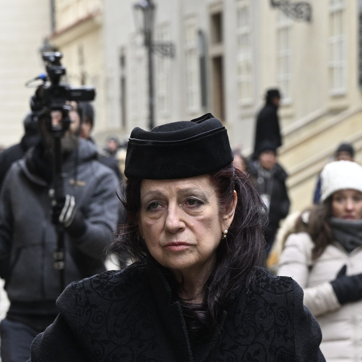 Herečka Deana Horváthová Jakubisková prichádza...