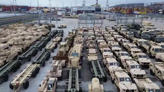 Fínsko poskytne USA neobmedzený prístup k 15 vojenským zariadeniam. Na stole je obranná dohoda