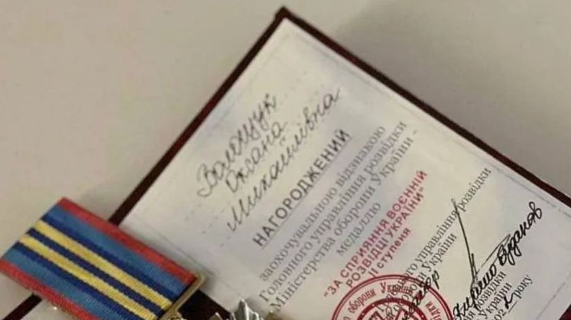 Vyznamenanie, ktoré Oxane Vološčukovej udelili...