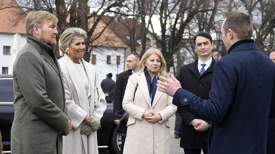 Na snímke zľava holandský kráľ...