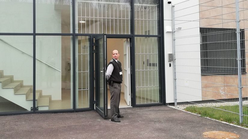 Detenčný ústav v Hronovciach otvorili koncom...