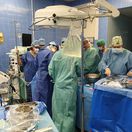 operačná sála, transplantácia obličky, chirurg