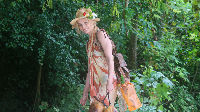 Jana Plodková vo filme Ostrov.