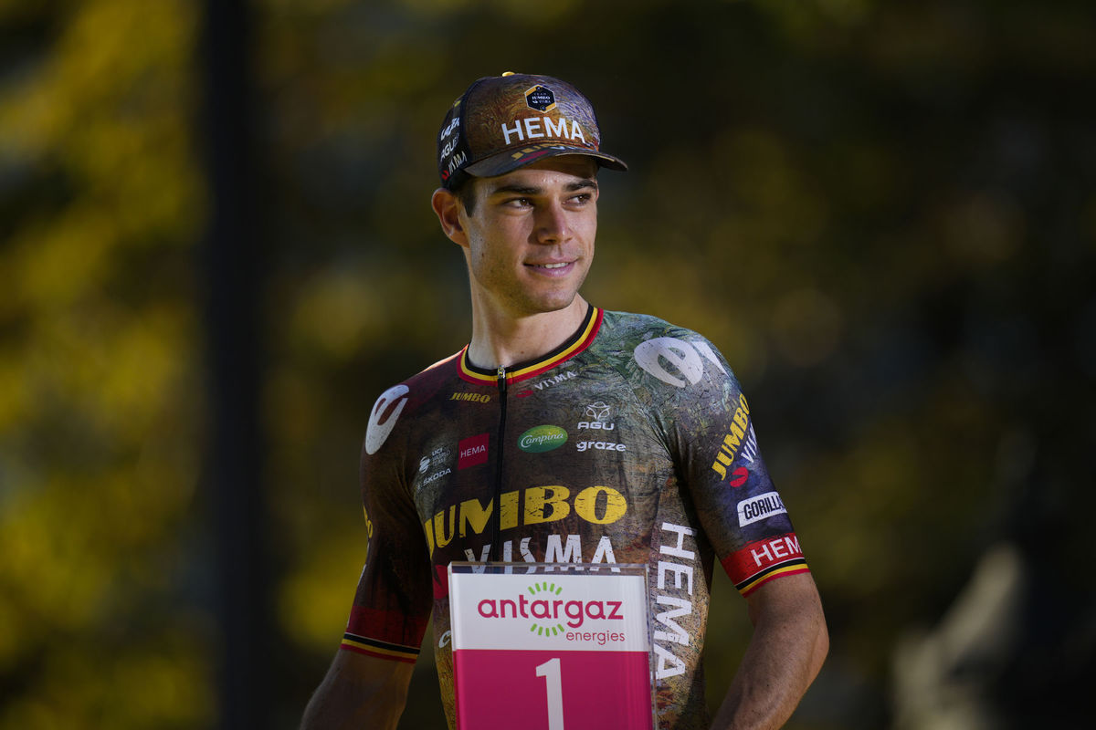 Wout Van Aert vo farbách tímu Jumbo-Visma.