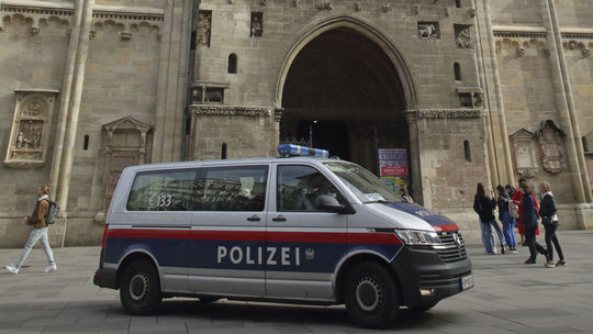 Slovák vyvádzal v centre Viedne. Polícia ho musela spacifikovať