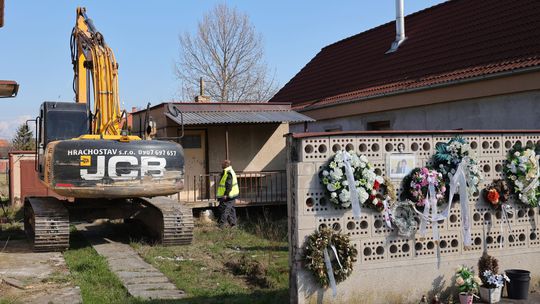 Búranie domu, v ktorom chladnokrvne zavraždili...