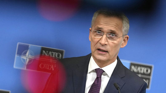 Stoltenberg: Z centrály NATO vykázali niekoľkých Rusov v priebehu viacerých rokov
