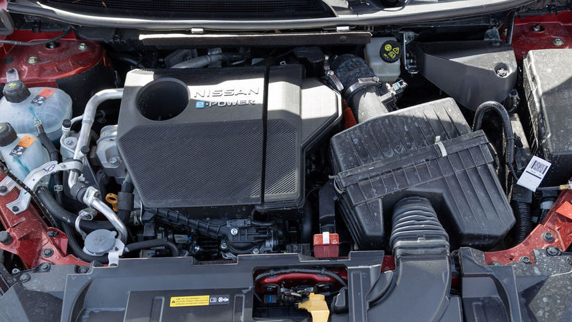 Trojvalec s objemom 1,5 litra a výkonom 116 kW...