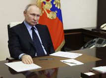 Putinovi ľudia sa boja. Chystá sa šéf Kremľa na nekonečnú vojnu?
