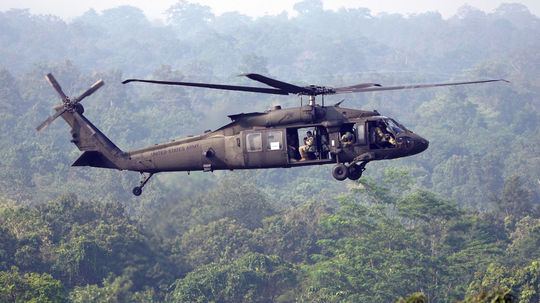 Dva nové vrtuľníky Black Hawk by mali dodať v roku 2025