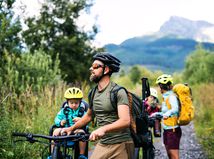 bicykel, cyklisti, turisti, rekreácia