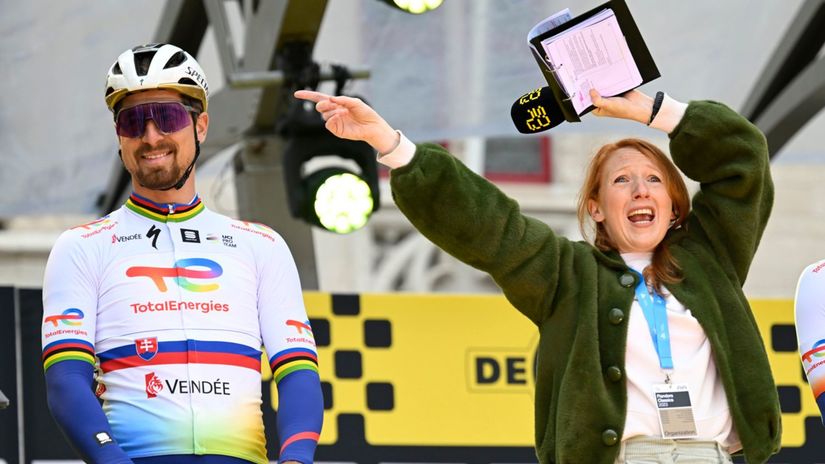 Peter Sagan bol pred začiatkom pretekov divákom...