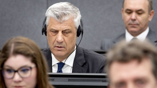 V Haagu začal súd s kosovským exprezidentom, čelí obvineniam za vojnové zločiny, hrozí mu doživotie 