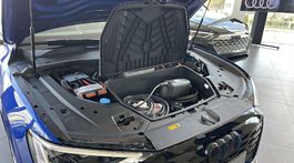 Audi Q8 e-tron (2023)