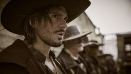 François Civil ako D'Artagnan.
