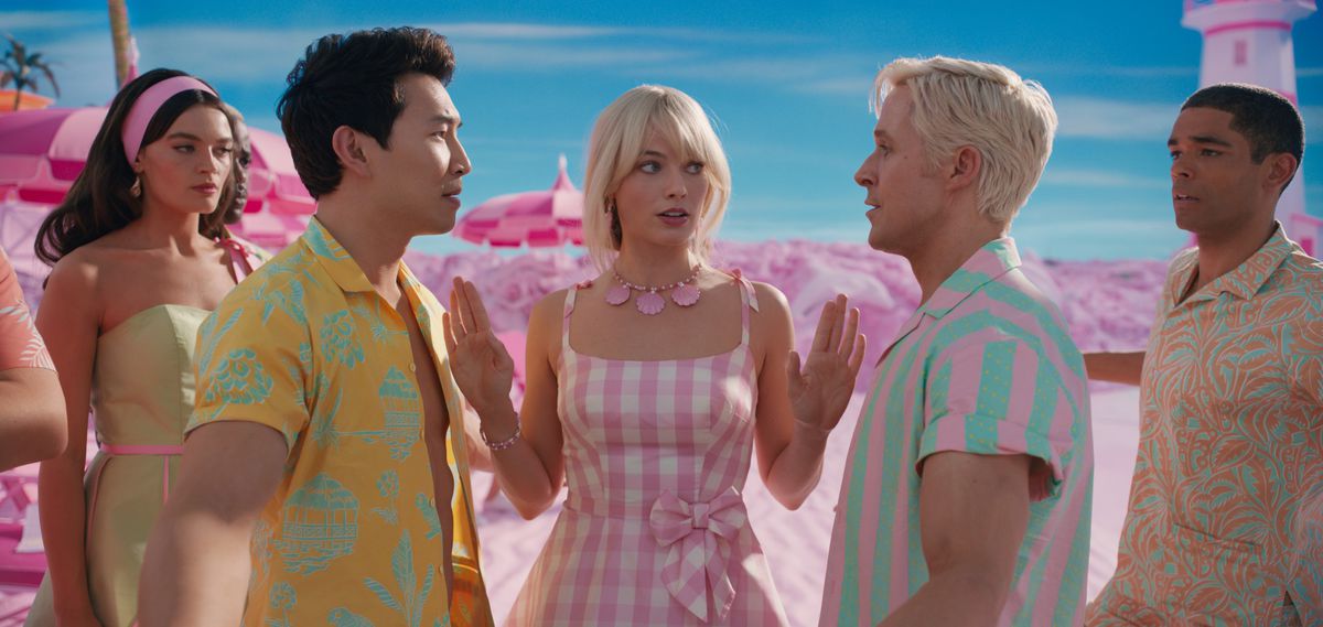 Prvé zábery z nového filmu o legendárnej Barbie.