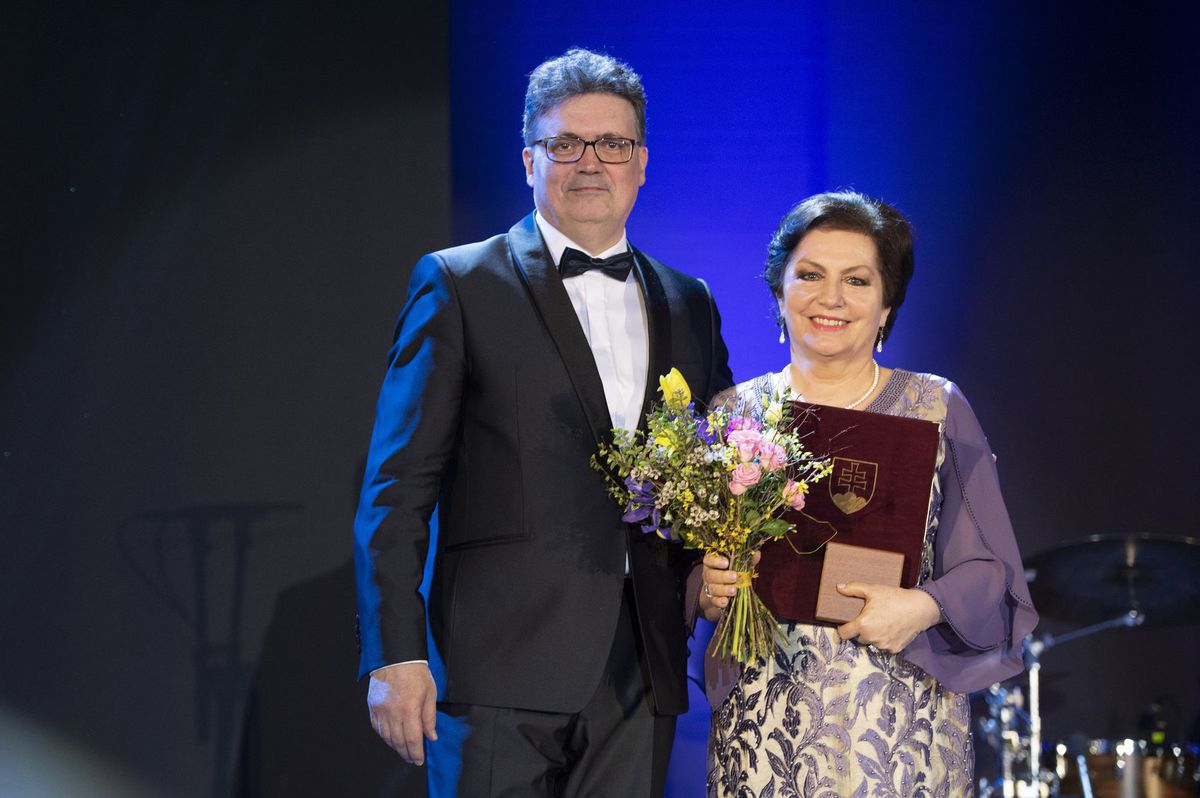 Mariana Kamenská z Obchodnej akadémie v Seredi...