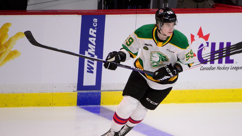 27. Oliver Bonk (Kan./obranca) - London Knights...