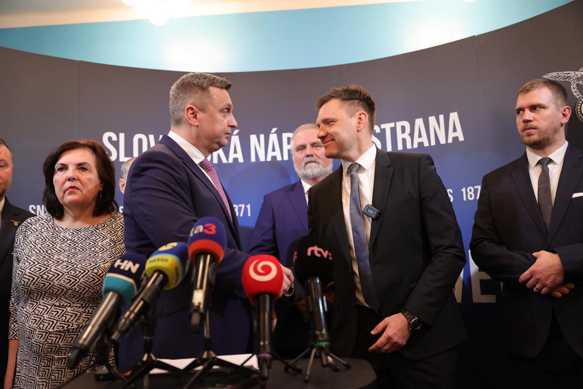 Líder SNS Andrej Danko sa spája s Tomášom...