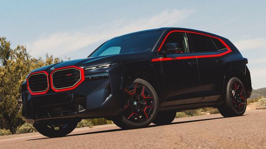BMW XM Label Red - 2023