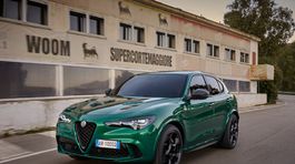 Alfa Romeo Stelvio Quadrifoglio 100th Anniversary