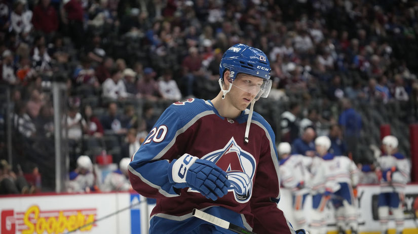 20. Lars Eller (Dán./Colorado Avalanche): 3,7.