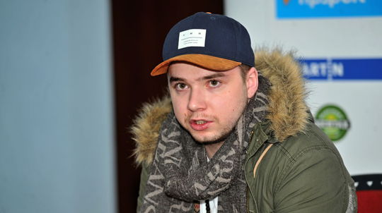 Má tituly z troch krajín, momentálne je bez angažmánu. Nie je tu nikto, kto by sa zastal Réwaya, vraví extraligová legenda