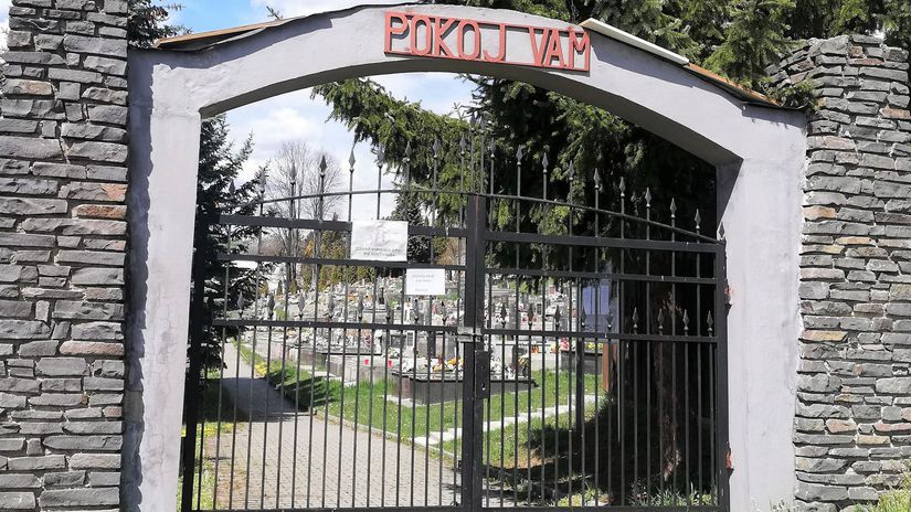 Cintorín v banskobystrickej časti Sásová....